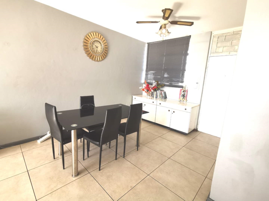 2 Bedroom Property for Sale in Townsend Estate Western Cape